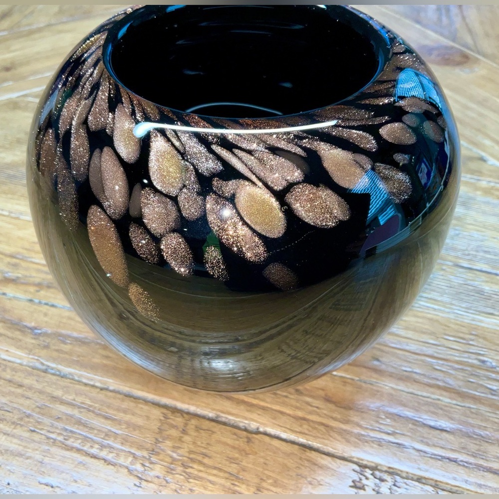 Beautiful decorative bowl/decorative piece in black with sparkly brown glitter